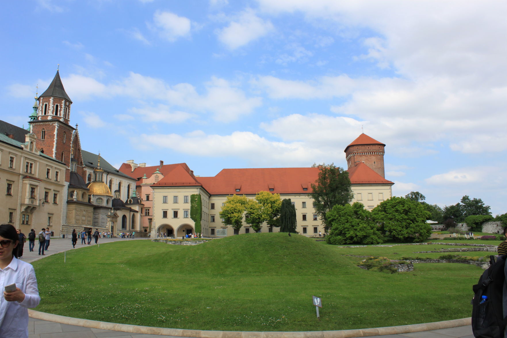 A King's Kourtyard